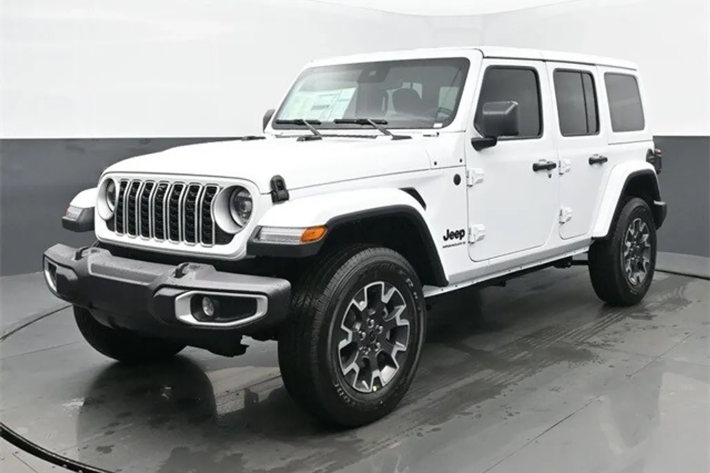 2025 Jeep Wrangler Sahara photo 1