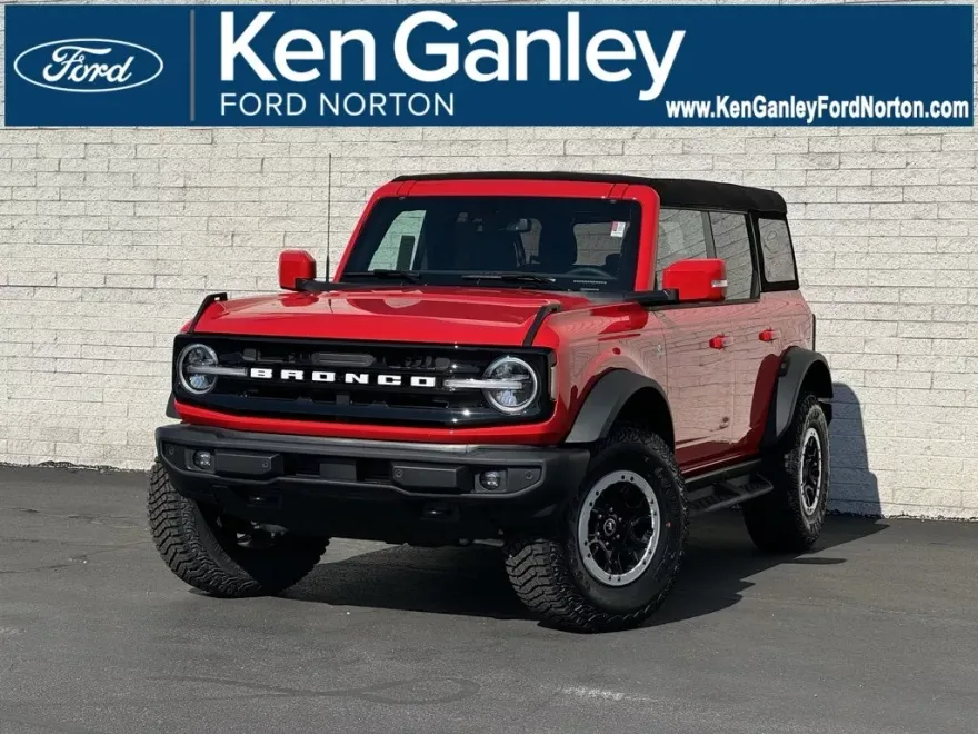 2024 Ford Bronco Outer Banks photo 1