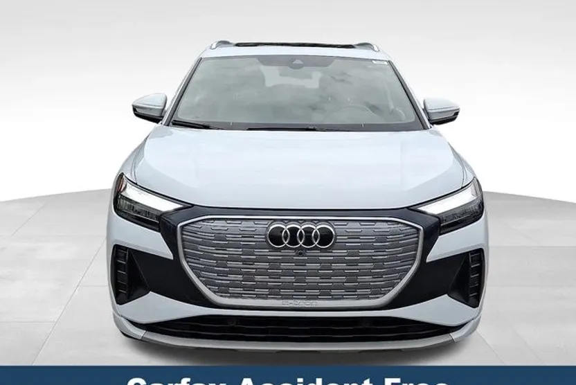 2022 Audi Q4 E-tron Premium Plus photo 1
