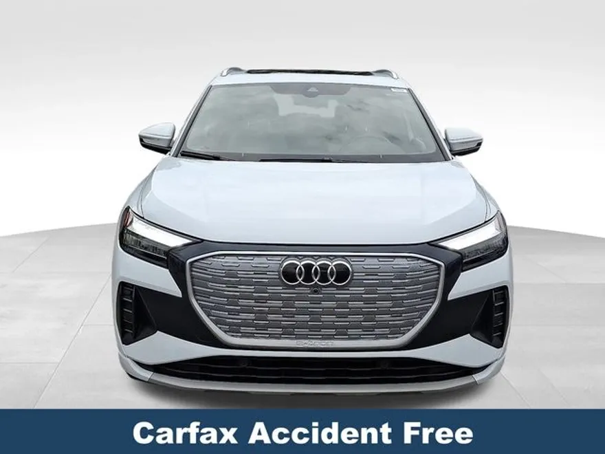 2022 Audi Q4 E-tron Premium Plus photo 1