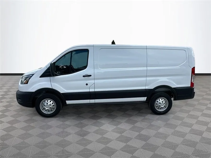 2025 Ford Transit photo 1