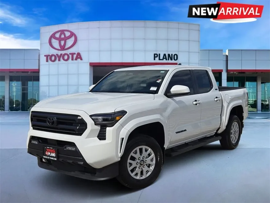 2024 Toyota Tacoma SR5 photo 1