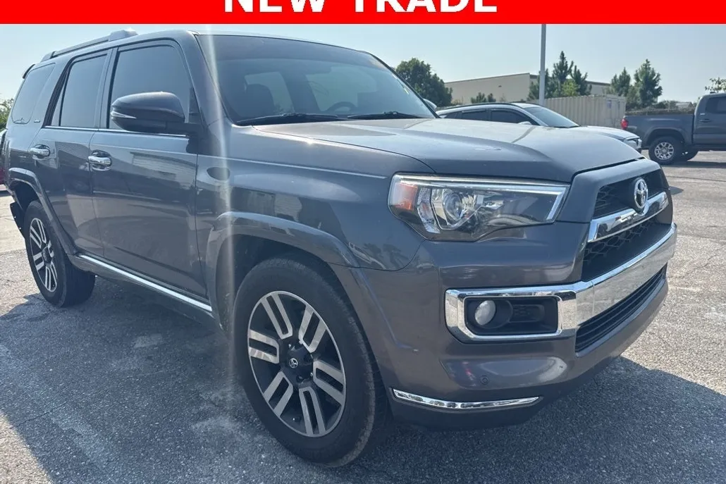 2019 Toyota 4Runner Limited photo 1