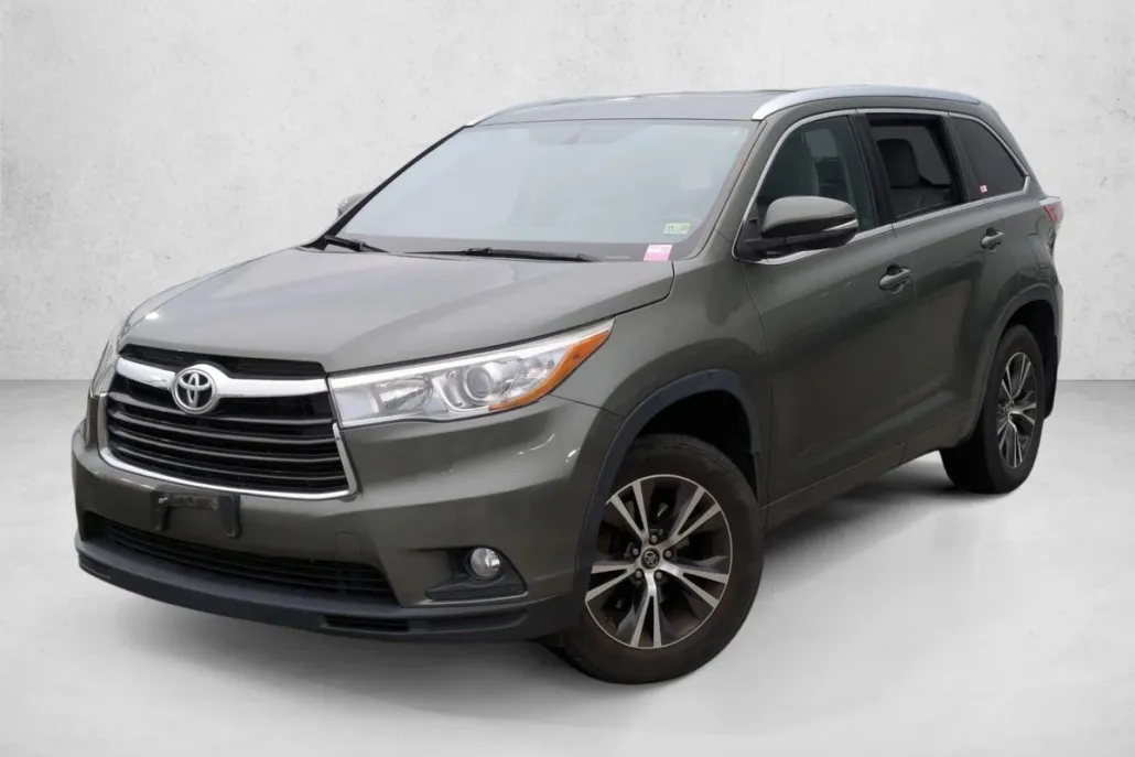 2016 Toyota Highlander XLE photo 1