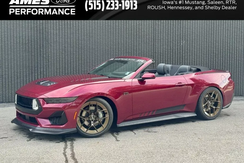 2025 Ford Mustang GT photo 1