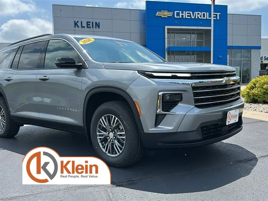 2026 Chevrolet Traverse photo 1