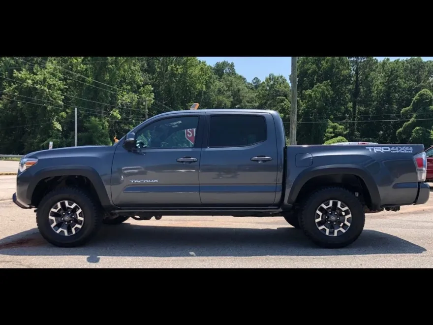 2023 Toyota Tacoma SR photo 1