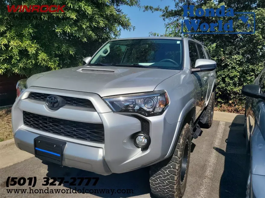 2018 Toyota 4Runner TRD Off-Road photo 1