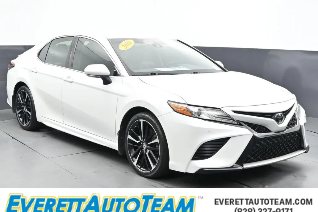 2018 Toyota Camry XSE photo 1