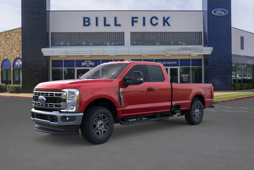 2025 Ford F-350 XLT photo 1