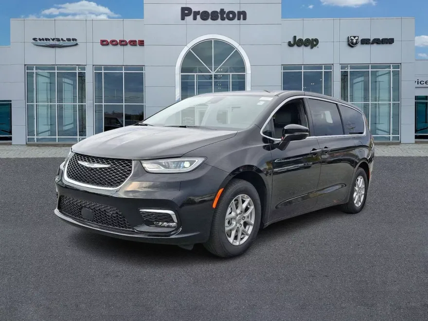 2025 Chrysler Pacifica photo 1