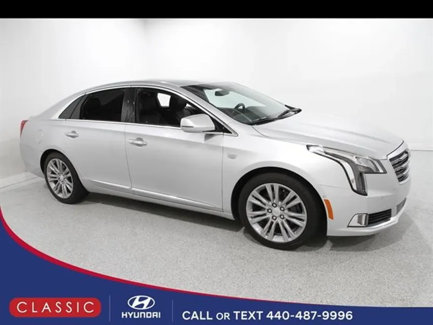 2019 Cadillac XTS Luxury photo 1