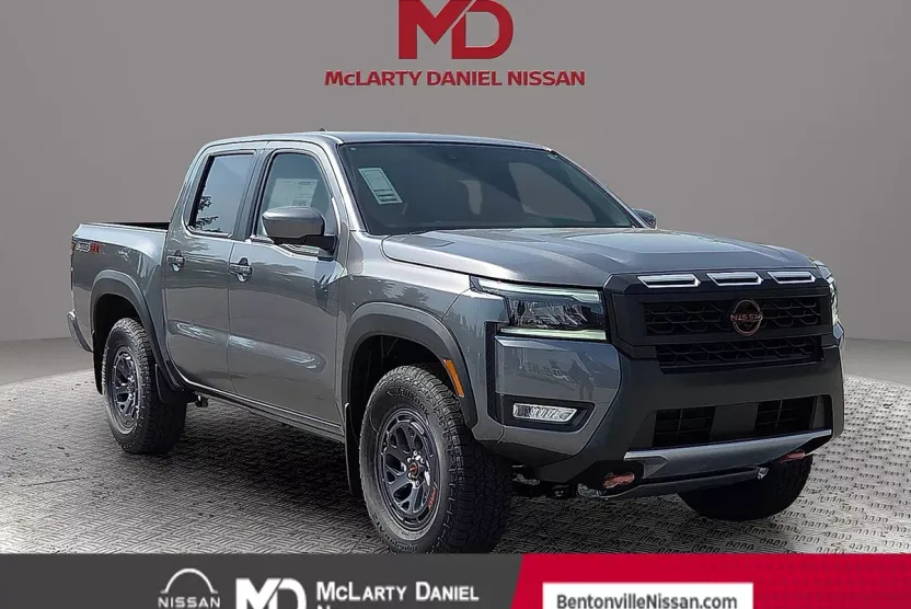 2026 Nissan Frontier Crew Cab PRO-4X photo 1