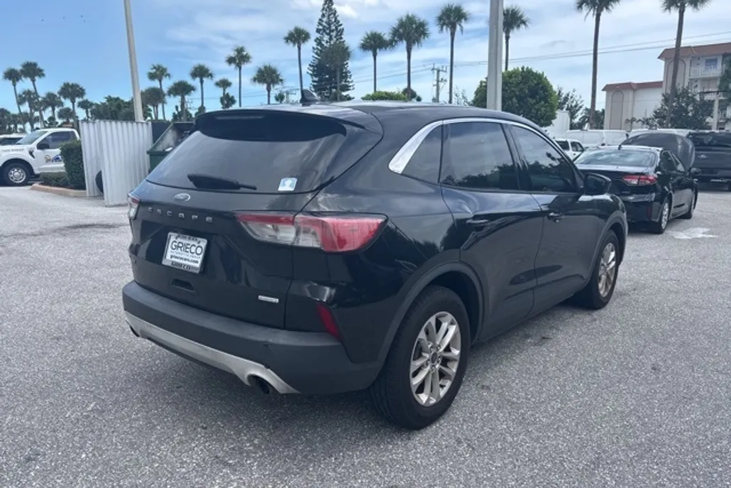 2020 Ford Escape SE photo 1