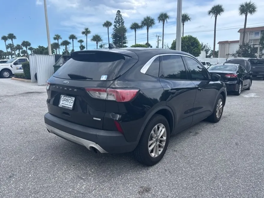 2020 Ford Escape SE photo 1