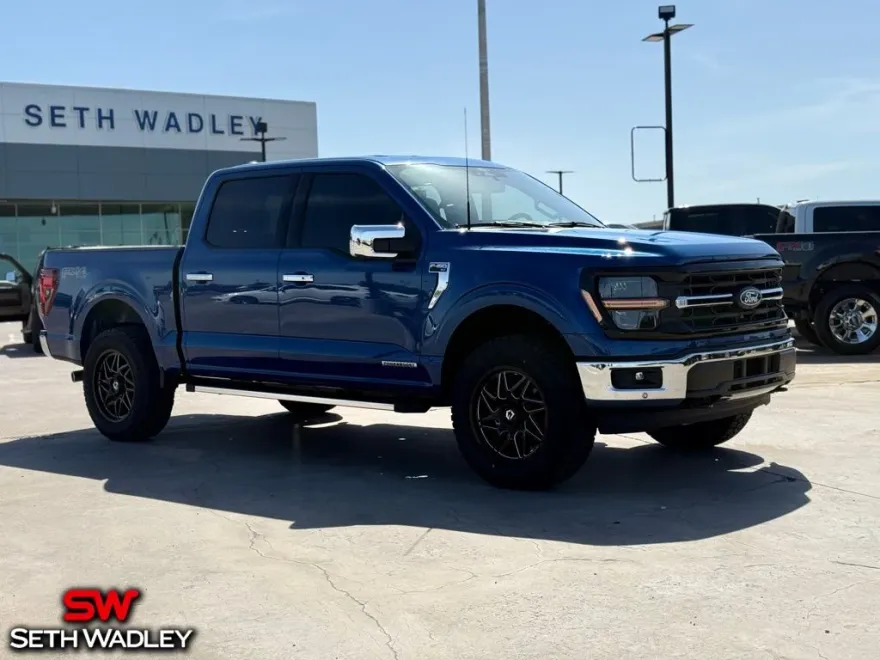 2025 Ford F-150 XLT photo 1