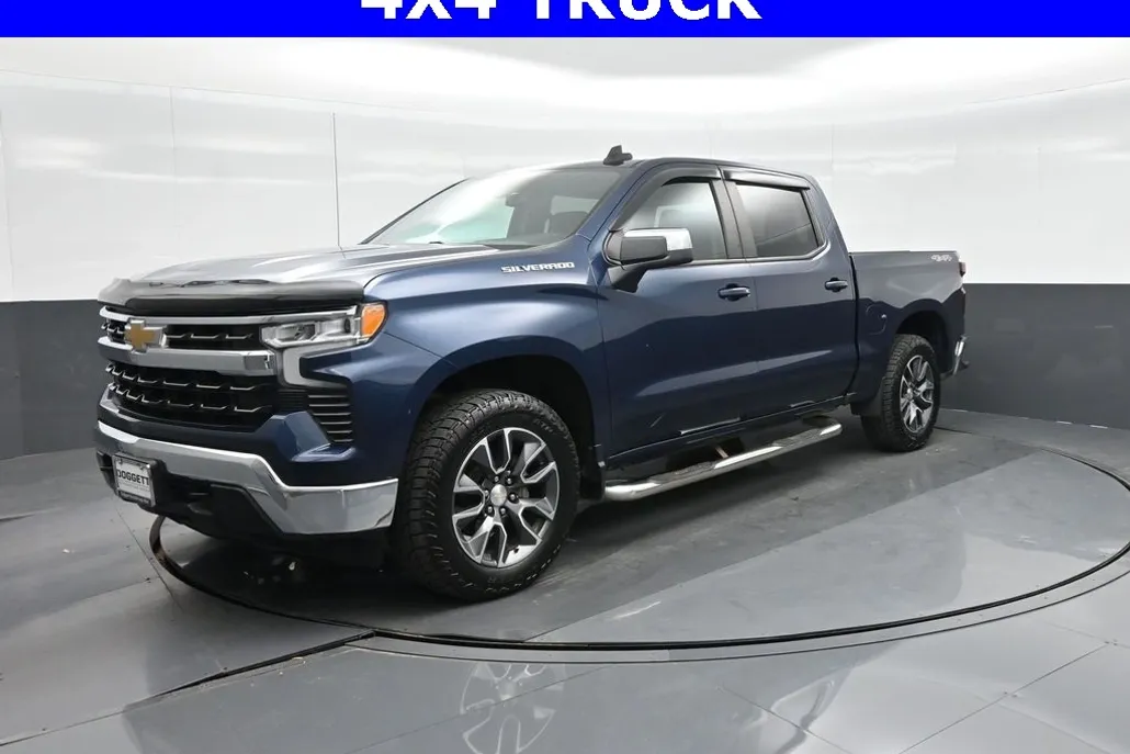 2022 Chevrolet Silverado 1500 LT photo 1