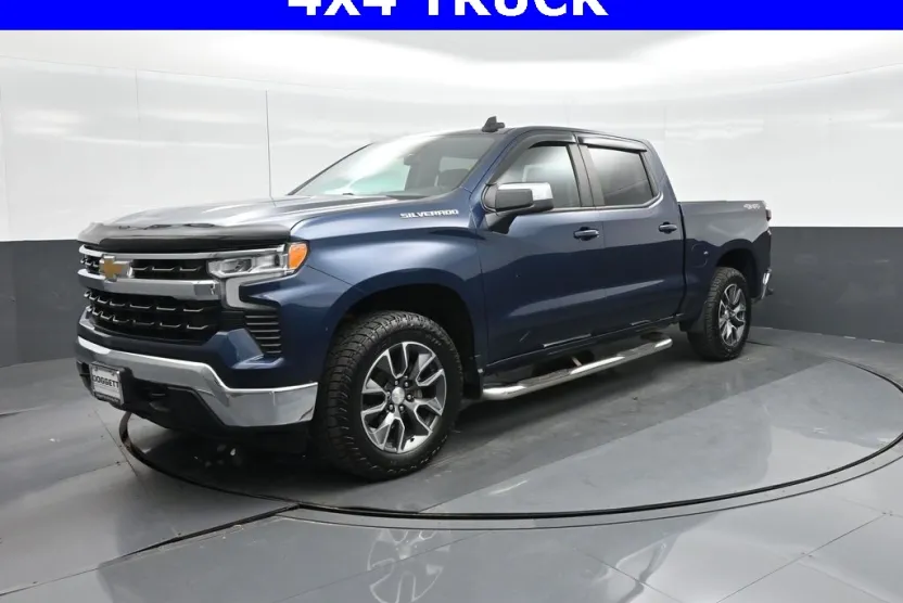 2022 Chevrolet Silverado 1500 LT photo 1