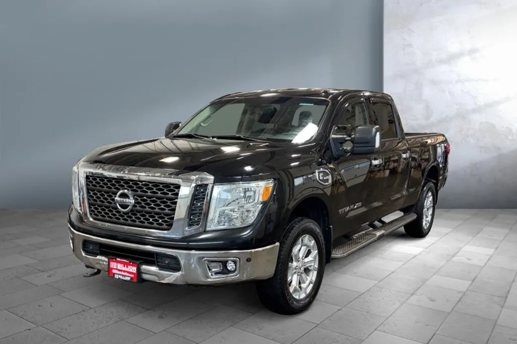2017 Nissan Titan S photo 1
