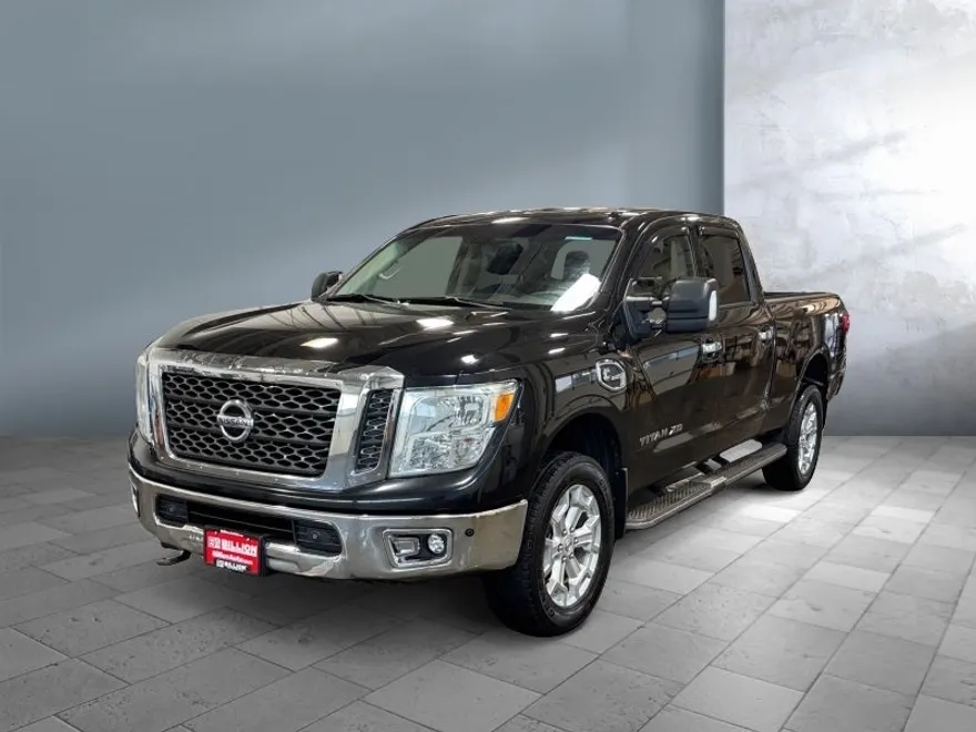 2017 Nissan Titan S photo 1
