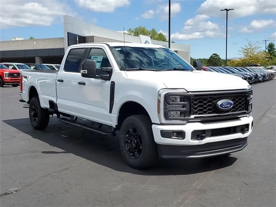 2026 Ford F-350 photo 1
