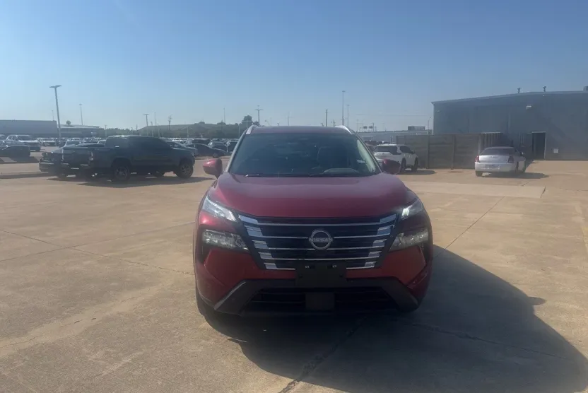 2025 Nissan Rogue SV photo 1