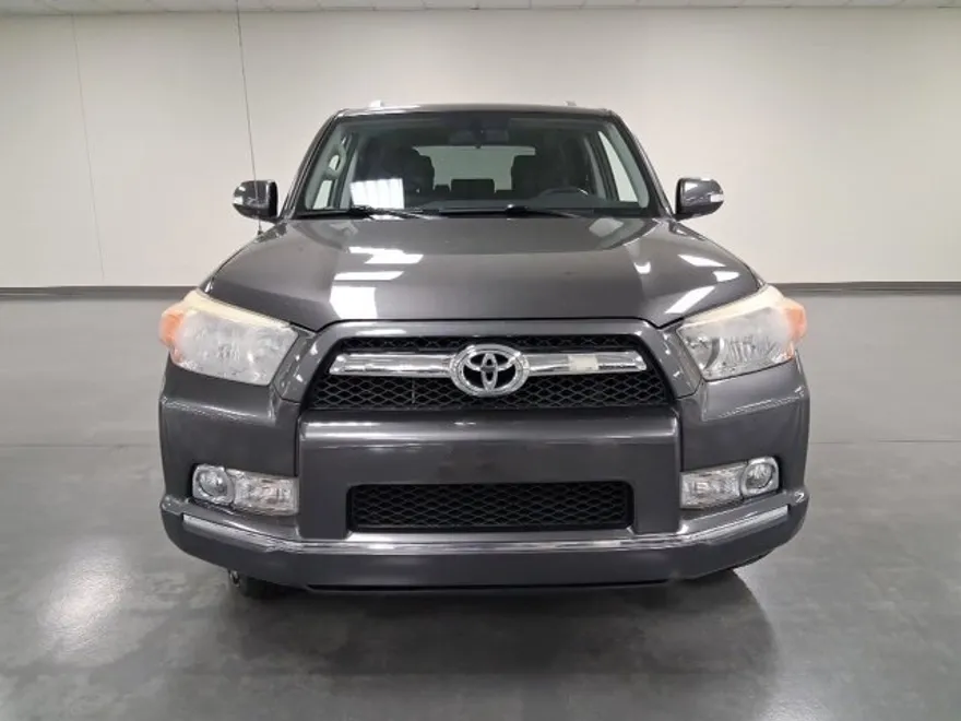 2011 Toyota 4Runner SR5 photo 1