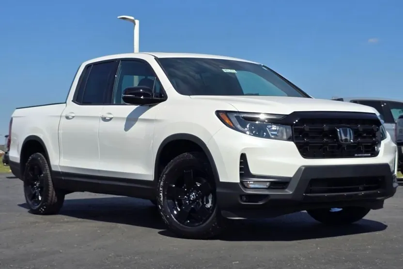 2026 Honda Ridgeline Black Edition photo 1