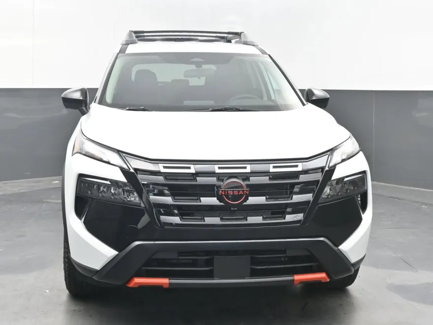 2026 Nissan Rogue SV photo 1