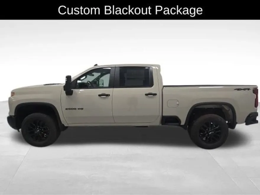 2026 Chevrolet Silverado 2500HD Custom photo 1