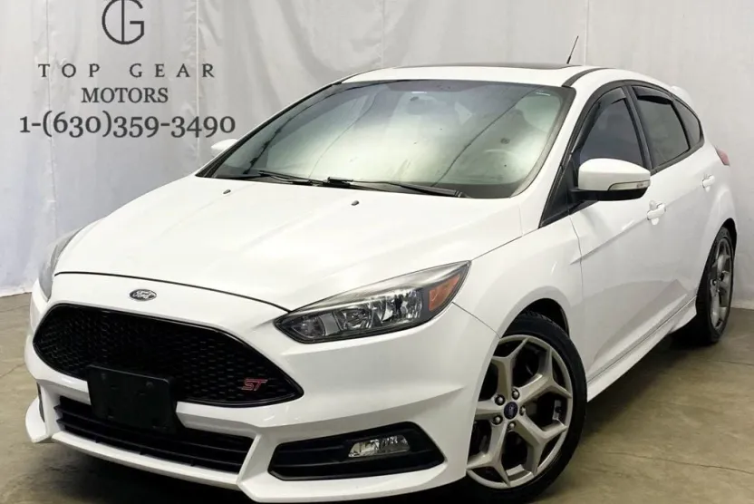 2016 Ford Focus ST photo 1