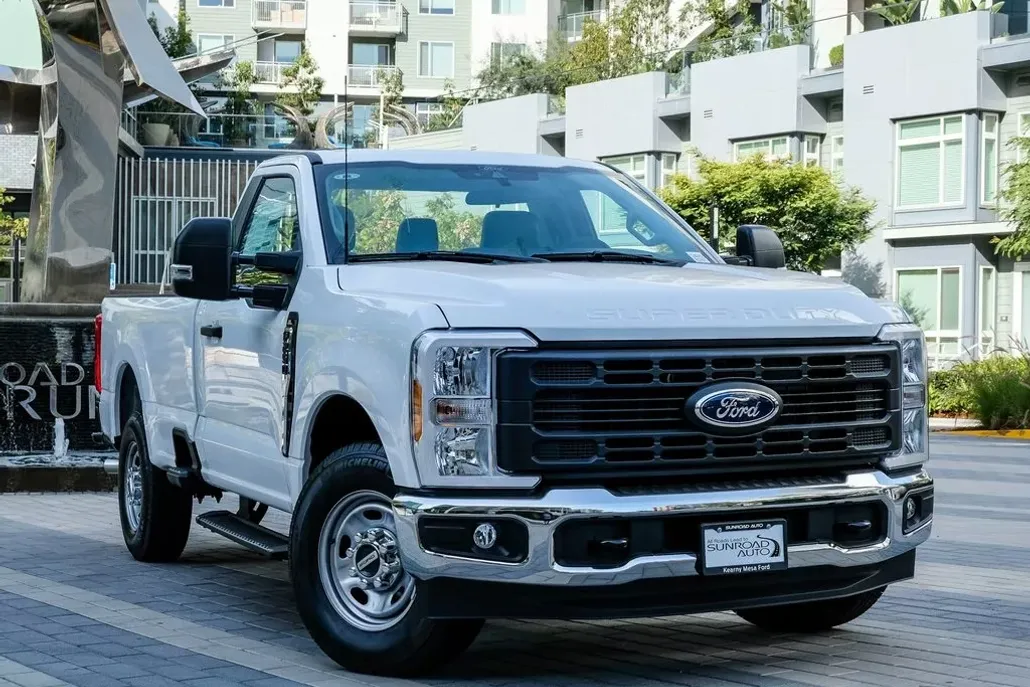 2024 Ford F-250 photo 1