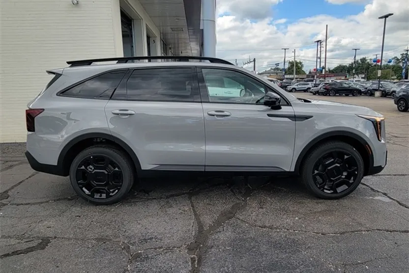 2026 Kia Sorento X-Line SX Prestige photo 1