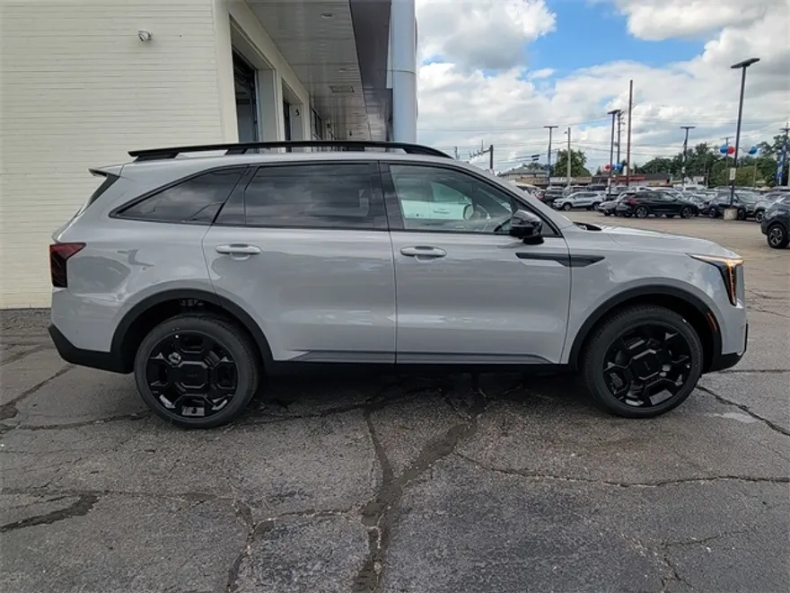 2026 Kia Sorento X-Line SX Prestige photo 1