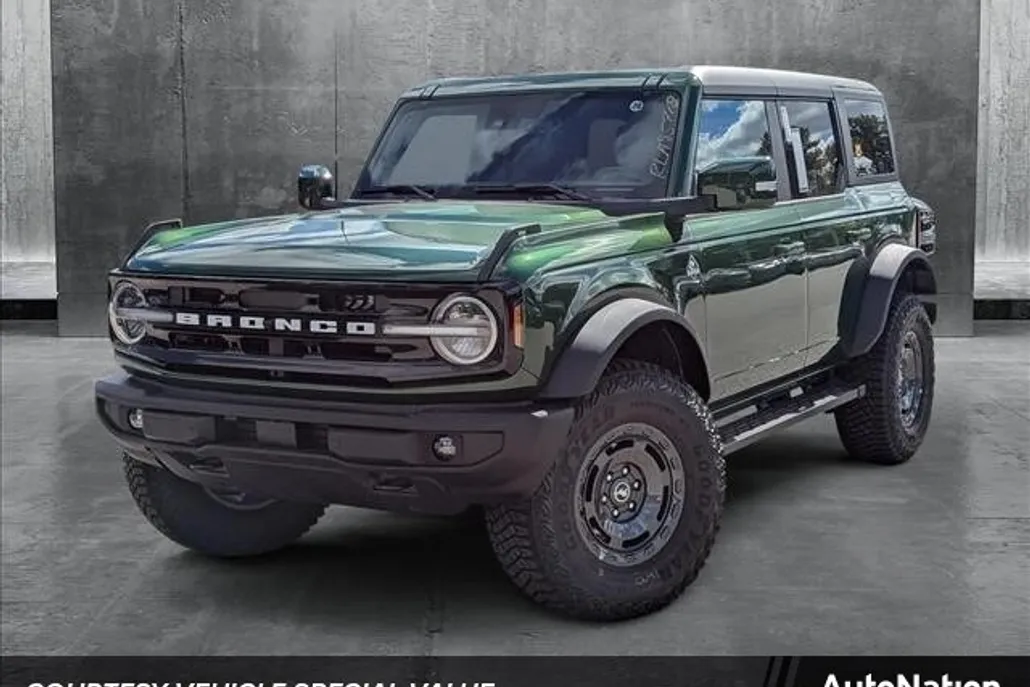 2024 Ford Bronco Outer Banks photo 1