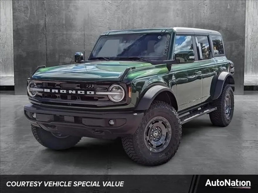 2024 Ford Bronco Outer Banks photo 1
