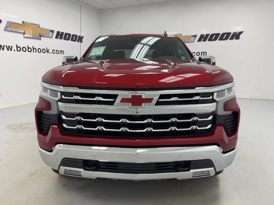 2025 Chevrolet Silverado 1500 LTZ photo 1