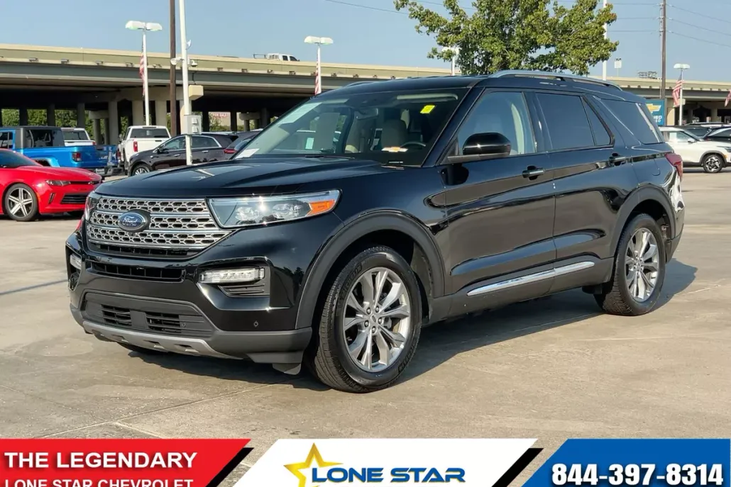 2023 Ford Explorer Limited photo 1