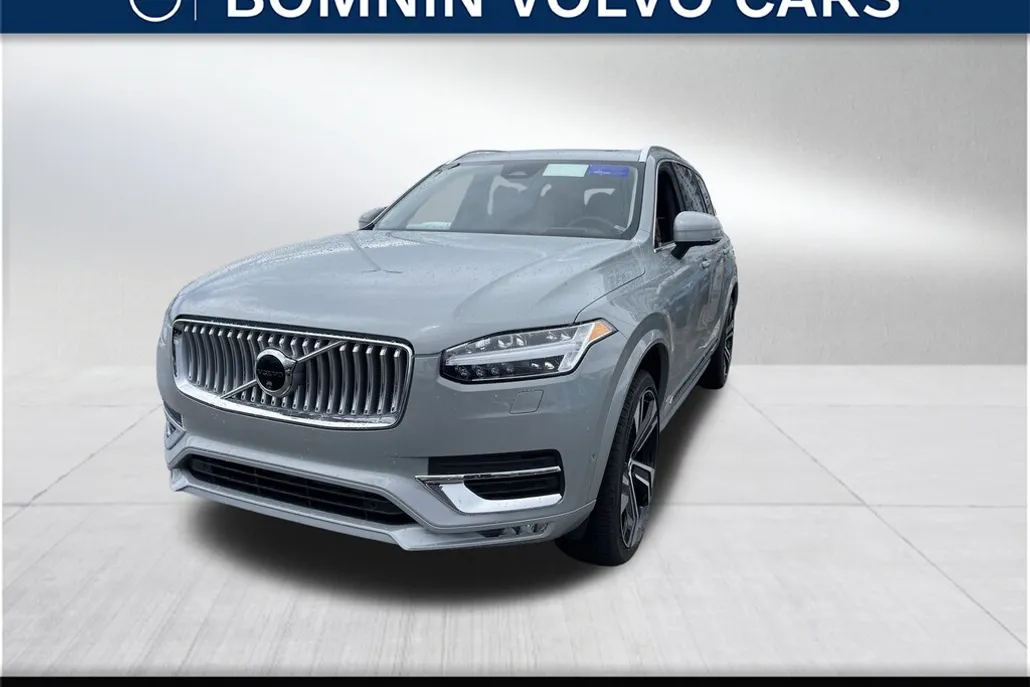 2025 Volvo XC90 photo 1