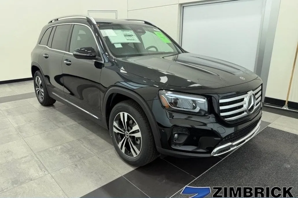 2025 Mercedes Benz GLB 250 4MATIC photo 1