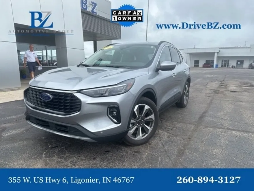2023 Ford Escape Hybrid Platinum photo 1