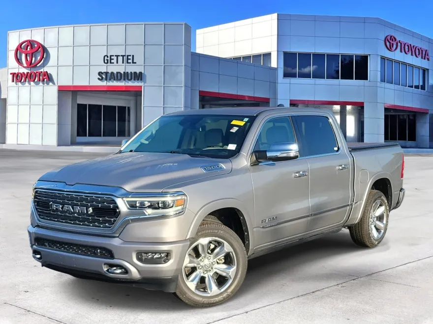 2022 Ram 1500 Limited photo 1