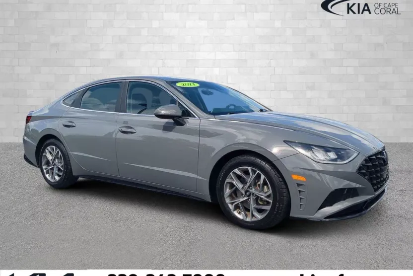 2021 Hyundai Sonata SEL photo 1