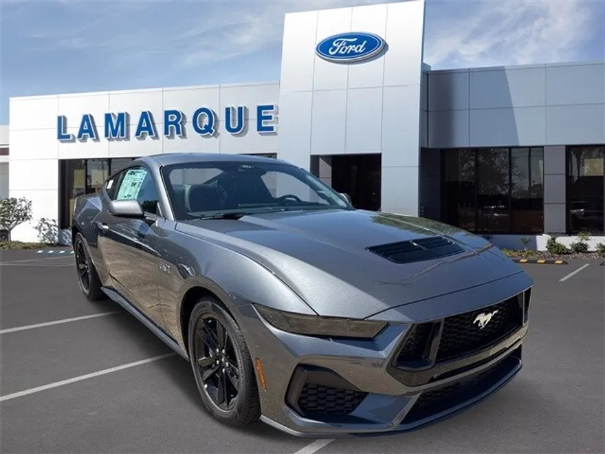 2025 Ford Mustang GT photo 1