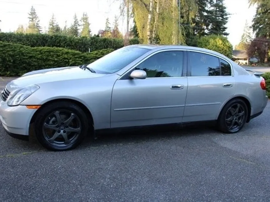 2004 Infiniti G35 Sedan Base photo 1