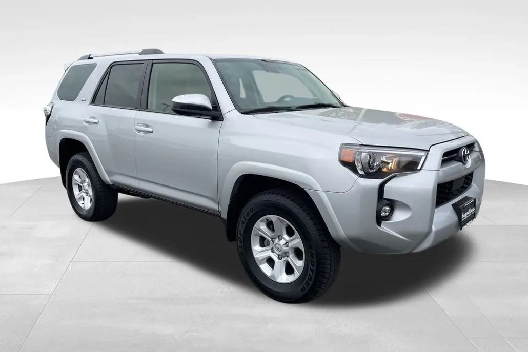 2024 Toyota 4Runner SR5 photo 1