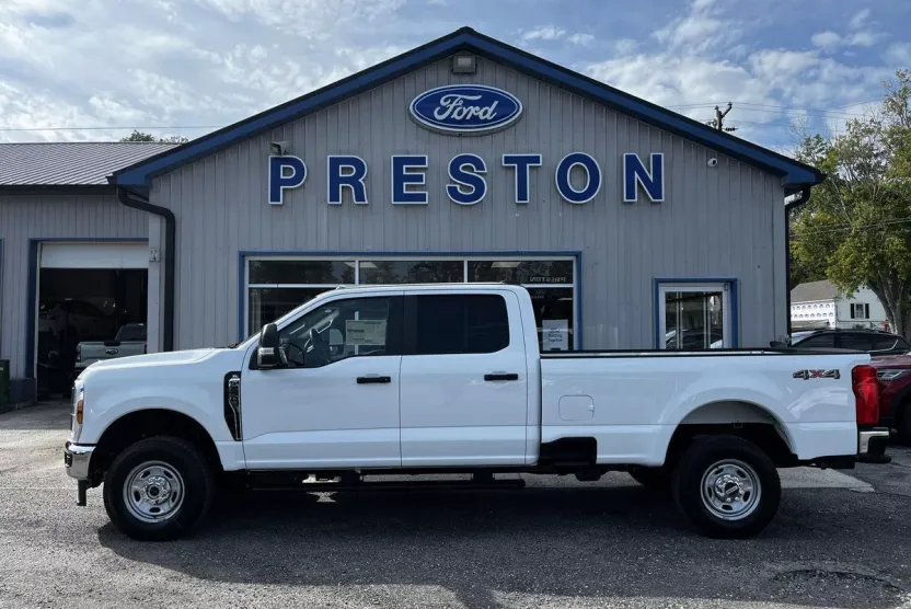 2026 Ford F-250 XL photo 1