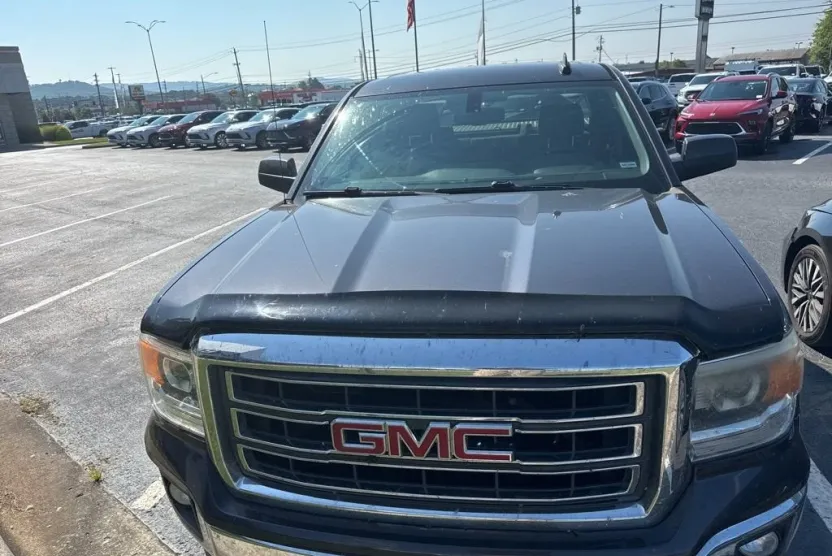 2015 Gmc Sierra 1500 SLE photo 1