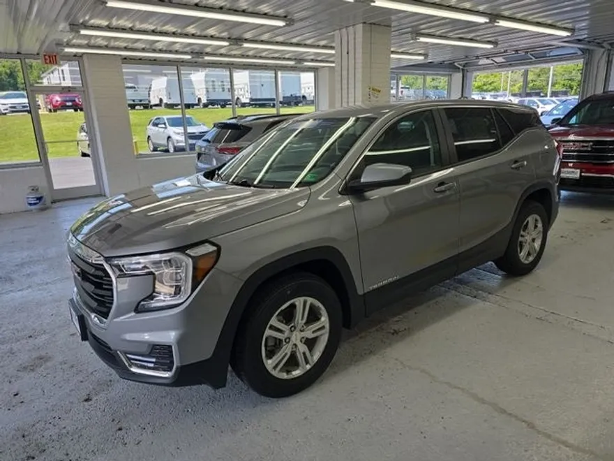 2024 Gmc Terrain SLE photo 1