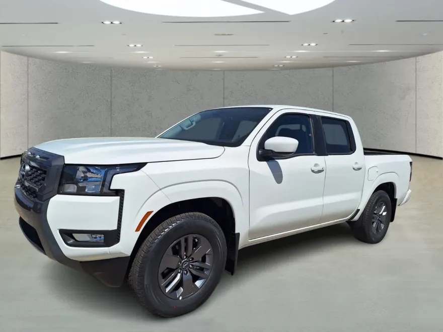 2025 Nissan Frontier Crew Cab SV photo 1